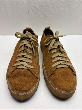 Astorflex Men’s Tan Leather sneakers, SZ 42, box 70